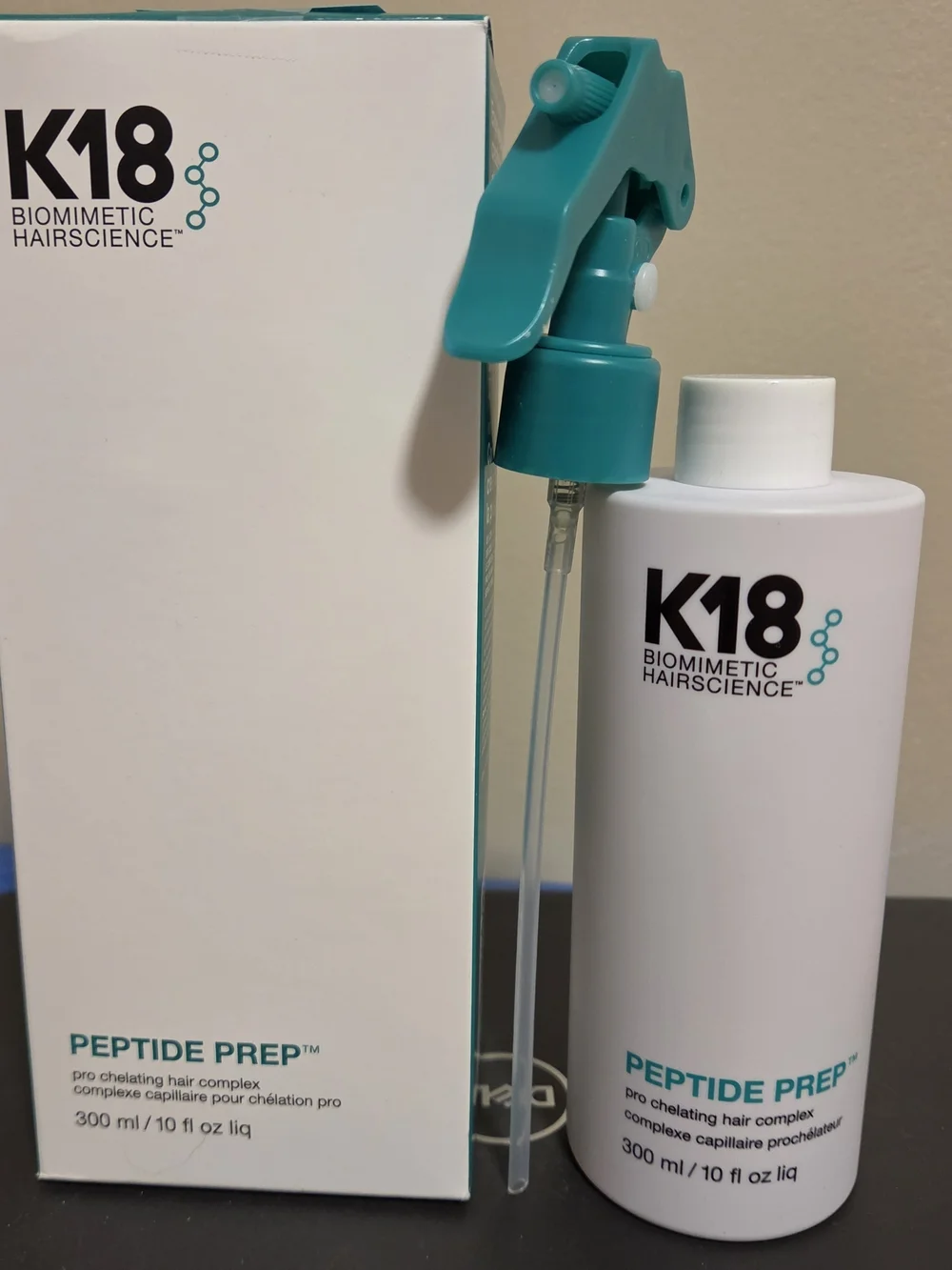 K18 Peptide Prep Pro Chelating Hair Complex in Teal & White